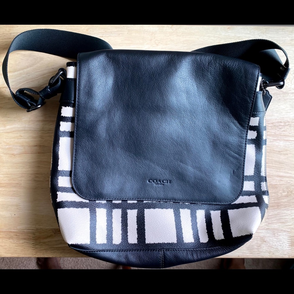 COACH Charles F11186 Small Messenger Bag Wild Plaid Print LIKE NEW